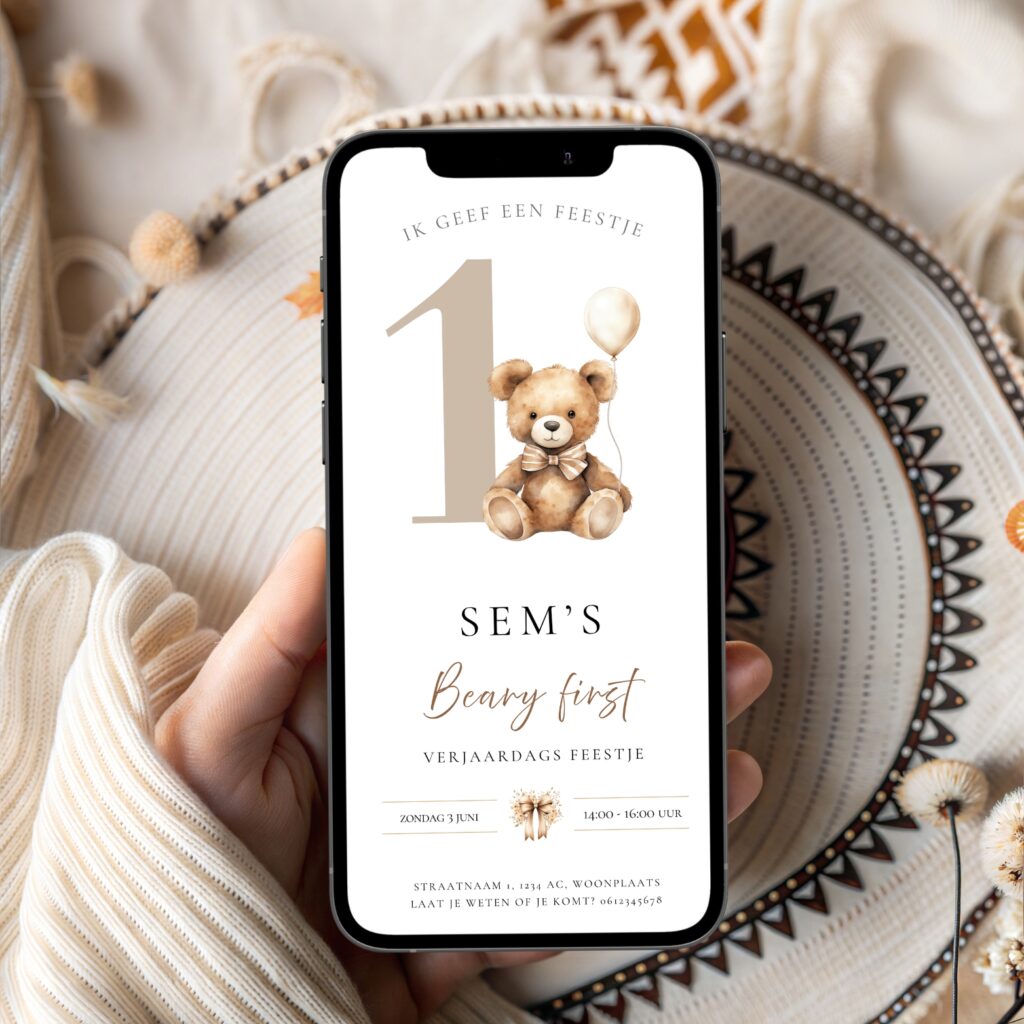 Bewerkbare uitnodiging verjaardag | Canva | beer ecru koestert